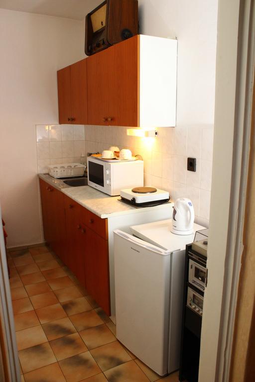 Bed and Breakfast Kálmán Panzió Szeged Esterno foto